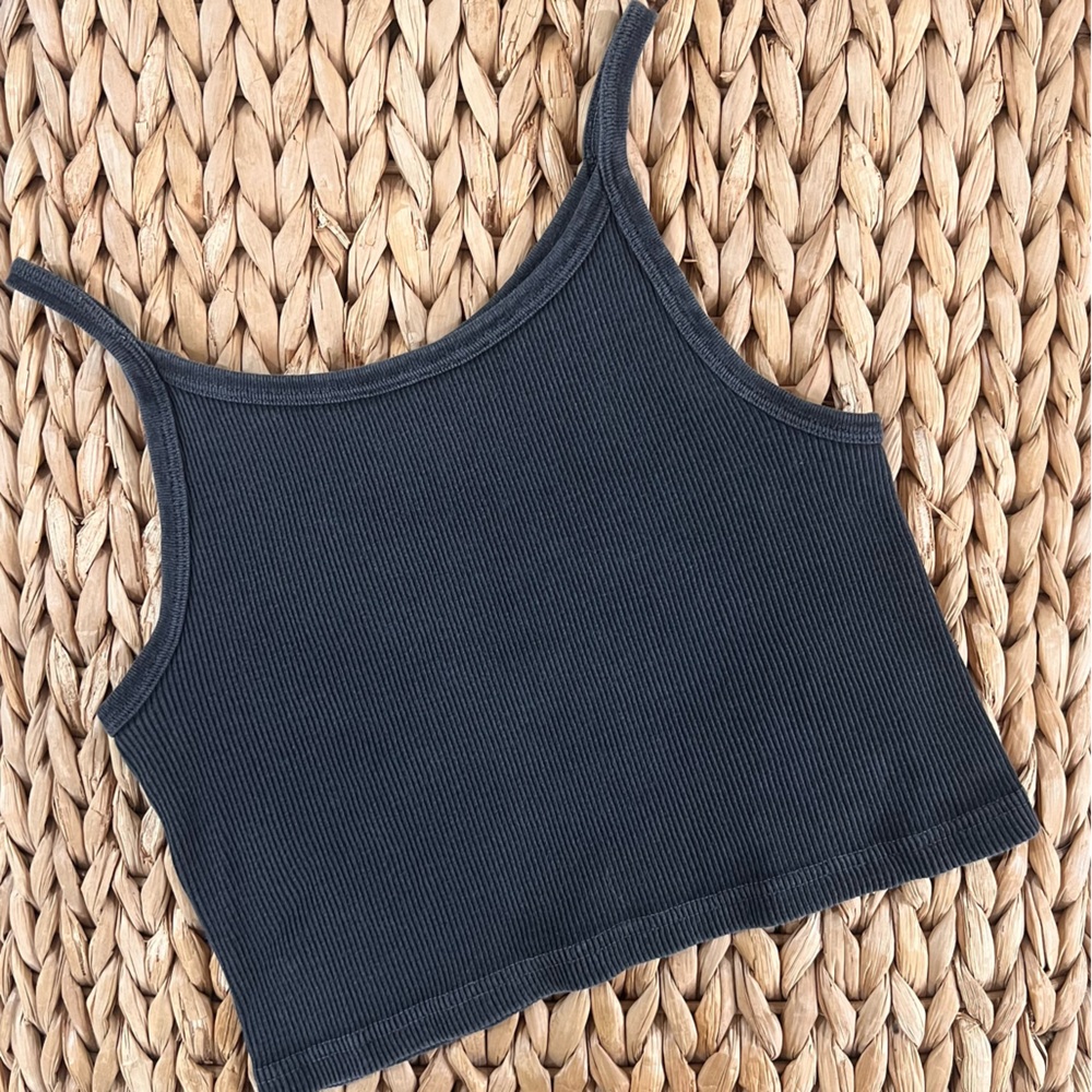Women's Gray Crop Tank Top